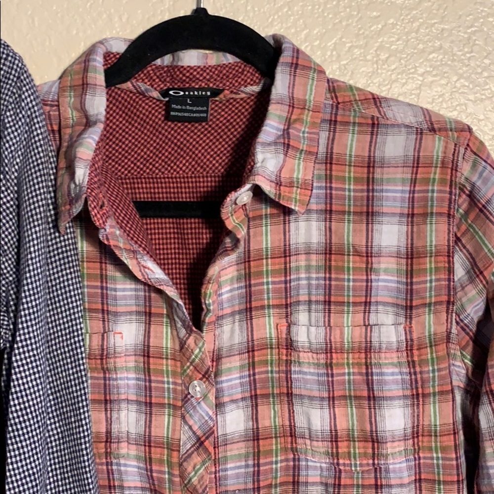 2 Oakley Flannels Button Down Shirts Large - image 2